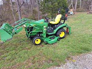 2014 John Deere 1025R Image