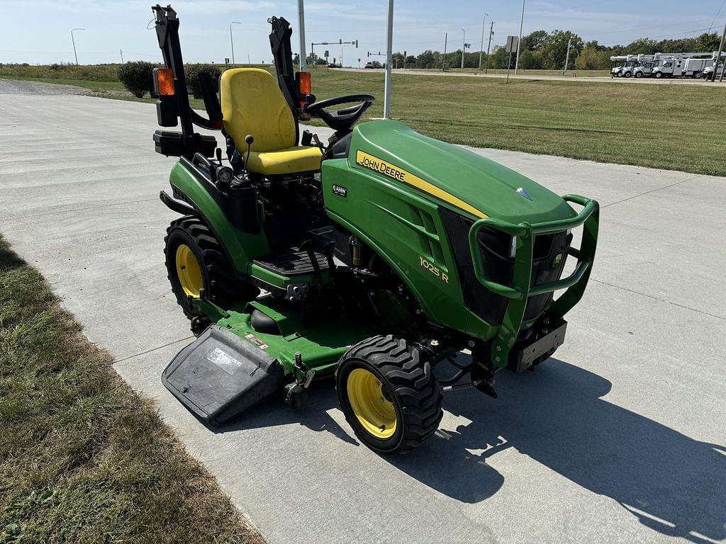 Image of John Deere 1025R Primary image