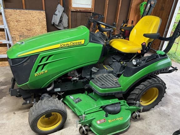 Image of John Deere 1025R equipment image 1