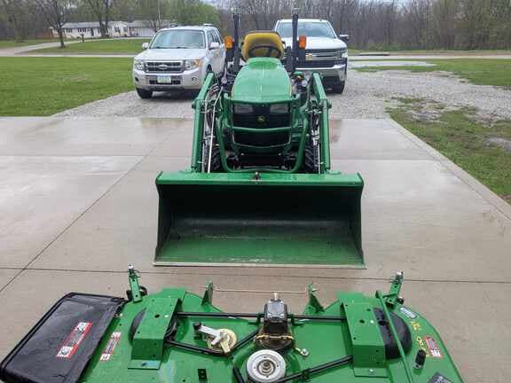 Image of John Deere 1025R equipment image 3