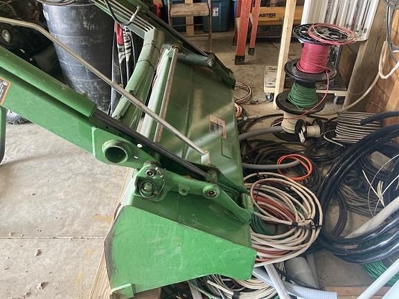 Image of John Deere 1025R equipment image 4