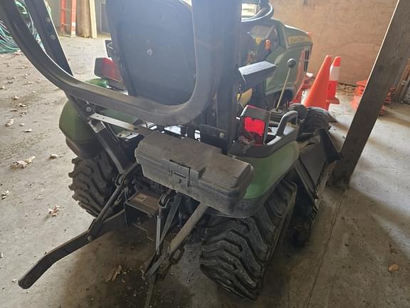 Image of John Deere 1025R equipment image 4