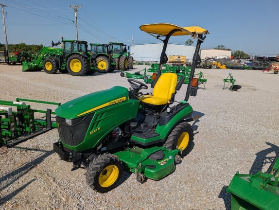 2014 John Deere 1025R Equipment Image0