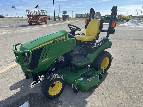 2014 John Deere 1025R Equipment Image0