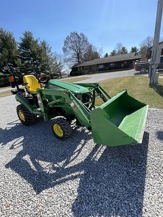 Image of John Deere 1025R equipment image 2