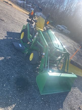 Image of John Deere 1025R equipment image 1