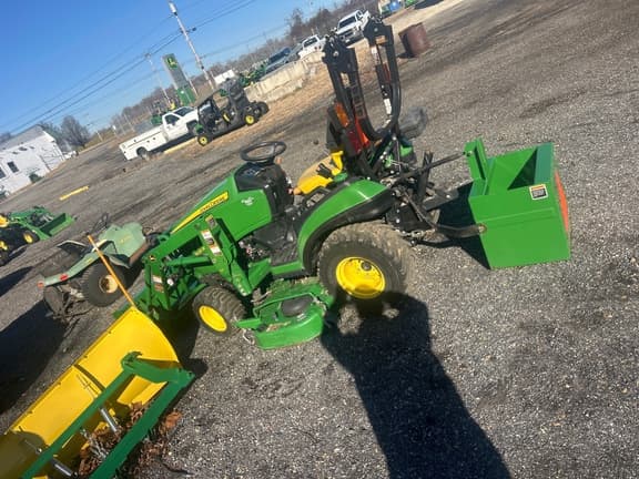 Image of John Deere 1025R equipment image 2