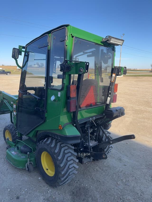 Image of John Deere 1025R equipment image 3
