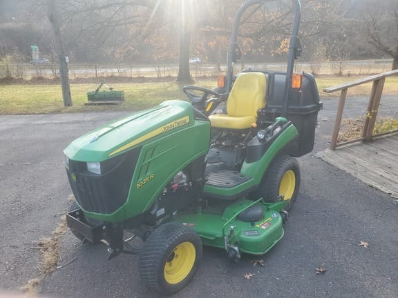 2014 John Deere 1025R Equipment Image0