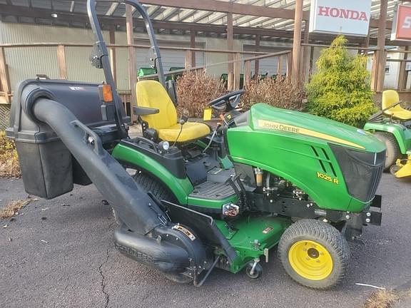 Image of John Deere 1025R equipment image 2