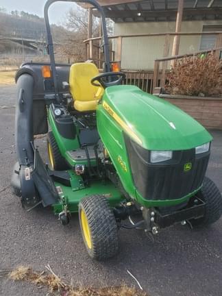 Image of John Deere 1025R equipment image 3