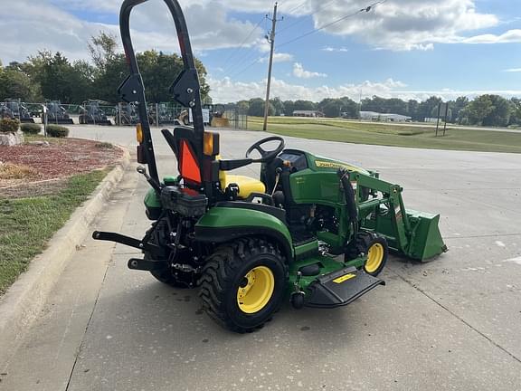 Image of John Deere 1025R equipment image 2