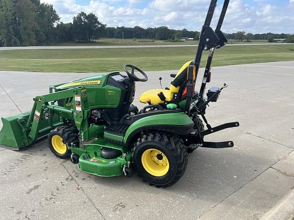 Image of John Deere 1025R equipment image 1