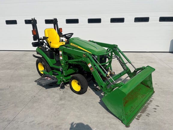 2014 John Deere 1025R Equipment Image0