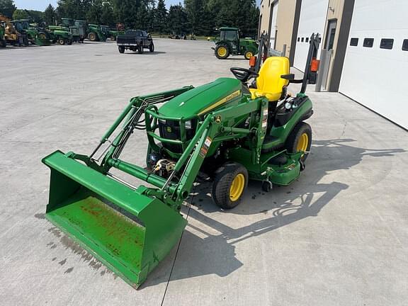 Image of John Deere 1025R equipment image 2