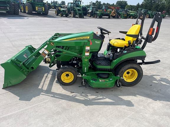 Image of John Deere 1025R equipment image 3