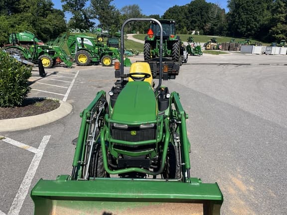 Image of John Deere 1025R equipment image 2