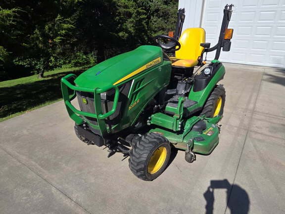 Image of John Deere 1025R equipment image 1