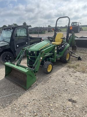 2014 John Deere 1025R Image