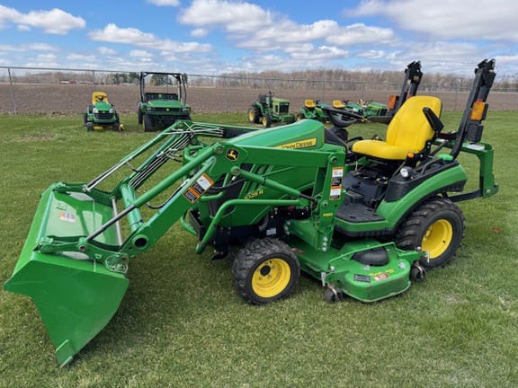 2014 John Deere 1025R Equipment Image0