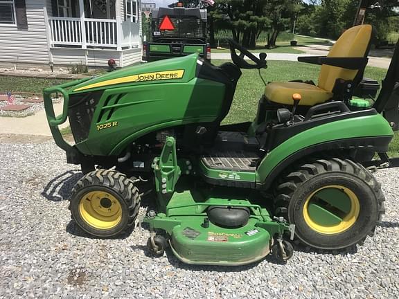 Image of John Deere 1025R Primary image