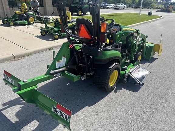 Image of John Deere 1025R equipment image 4