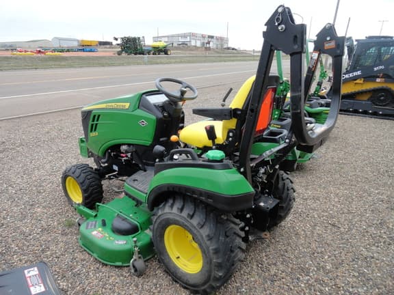 Image of John Deere 1025R equipment image 2