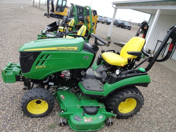Image of John Deere 1025R equipment image 1