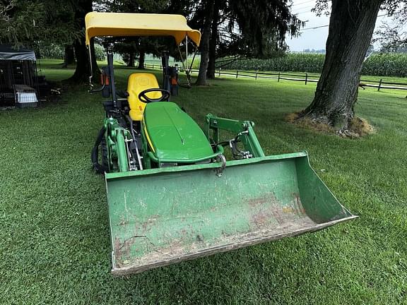 Image of John Deere 1025R equipment image 4
