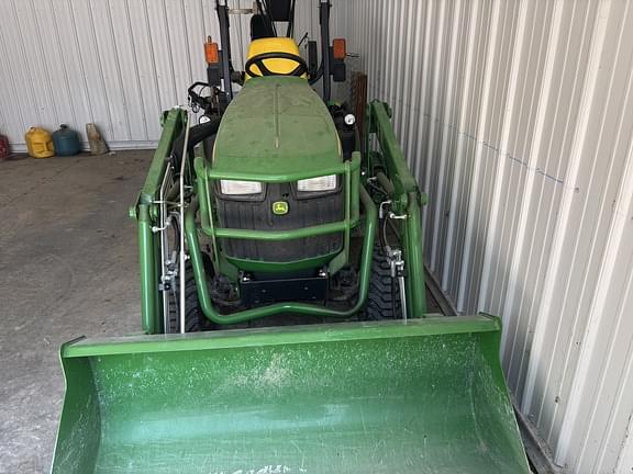 Image of John Deere 1025R equipment image 3