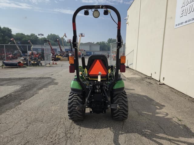 Image of John Deere 1025R equipment image 4