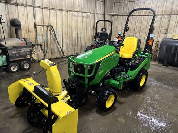 2014 John Deere 1025R Equipment Image0