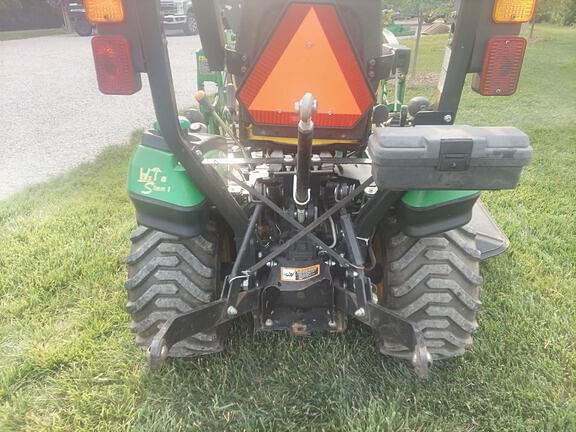 Image of John Deere 1025R equipment image 4