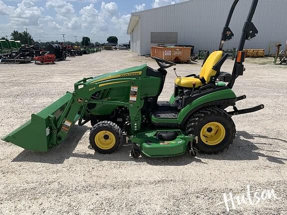 Image of John Deere 1025R equipment image 3