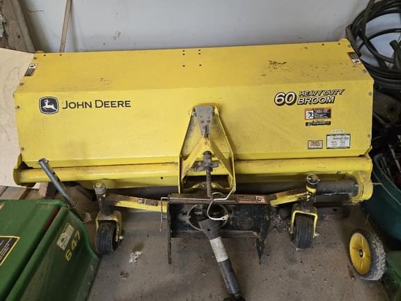 Image of John Deere 1025R Primary image