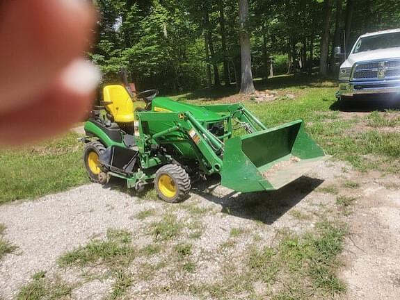 Image of John Deere 1025R equipment image 1