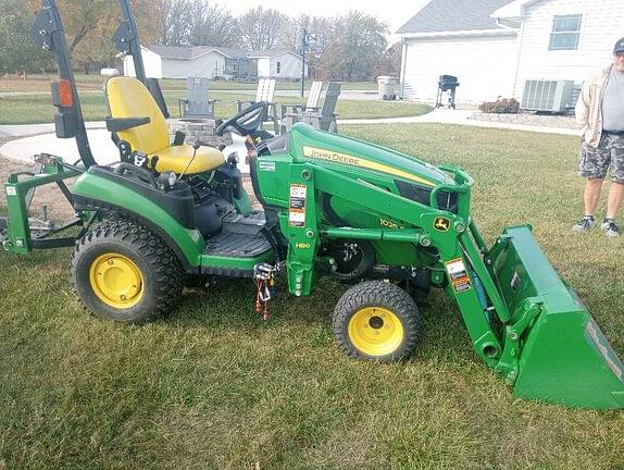 Image of John Deere 1025R equipment image 1