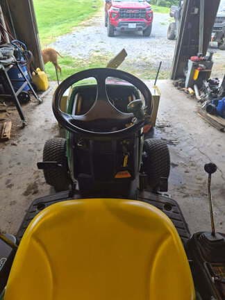 Image of John Deere 1025R equipment image 4