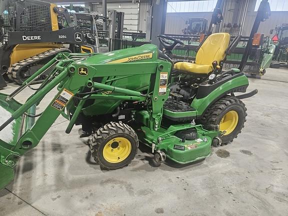 Image of John Deere 1025R equipment image 4