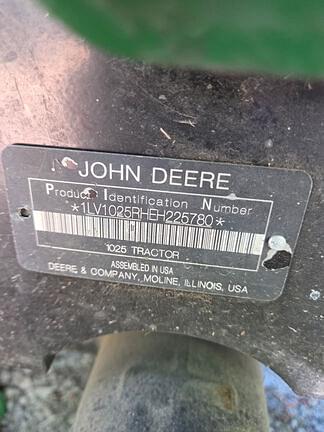 Image of John Deere 1025R equipment image 3