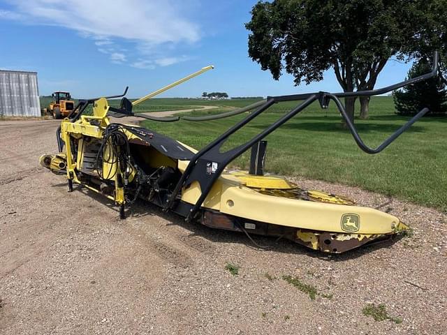 Image of John Deere 770 equipment image 1