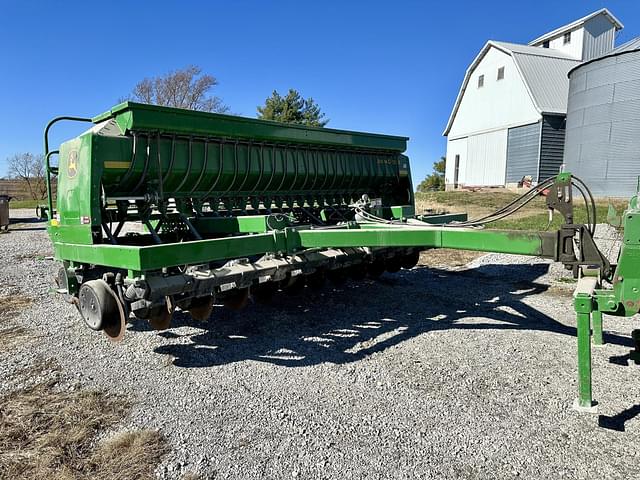 Image of John Deere 1590 equipment image 4