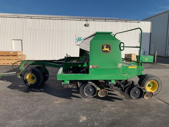 Image of John Deere 1590 equipment image 1