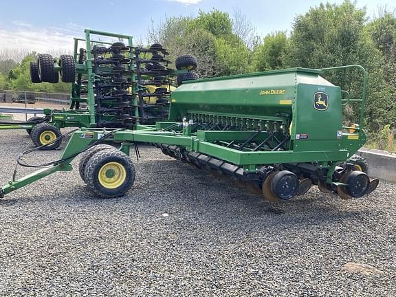 Image of John Deere 1590 equipment image 1