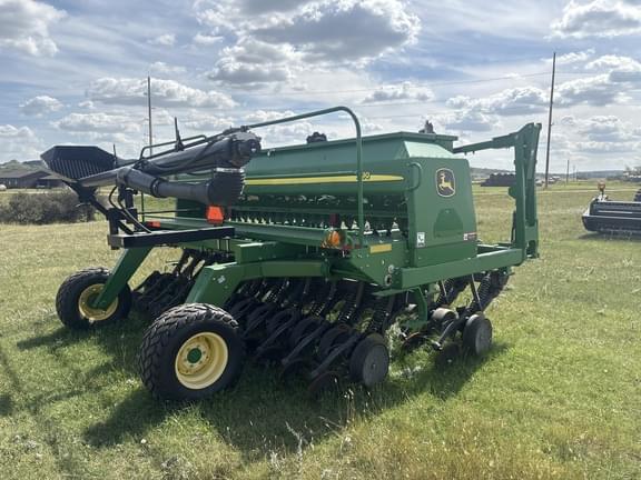 Image of John Deere 1590 Primary image