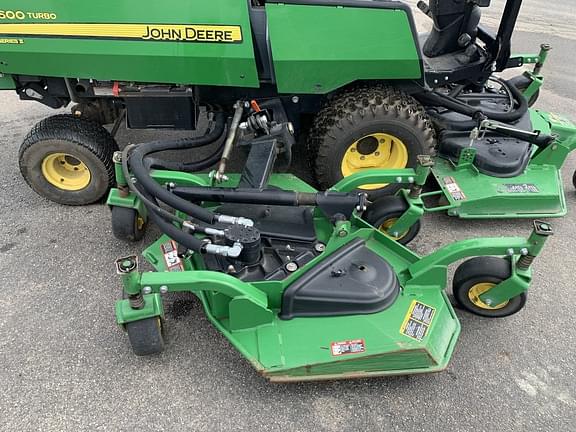 Image of John Deere 1600 Turbo II equipment image 4