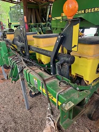 Image of John Deere 1770 equipment image 1