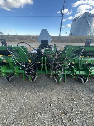 Image of John Deere 1720 equipment image 1