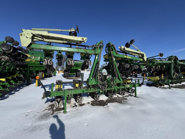 Image of John Deere 1720 equipment image 4