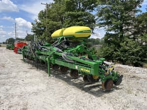 2014 John Deere 1720 Image